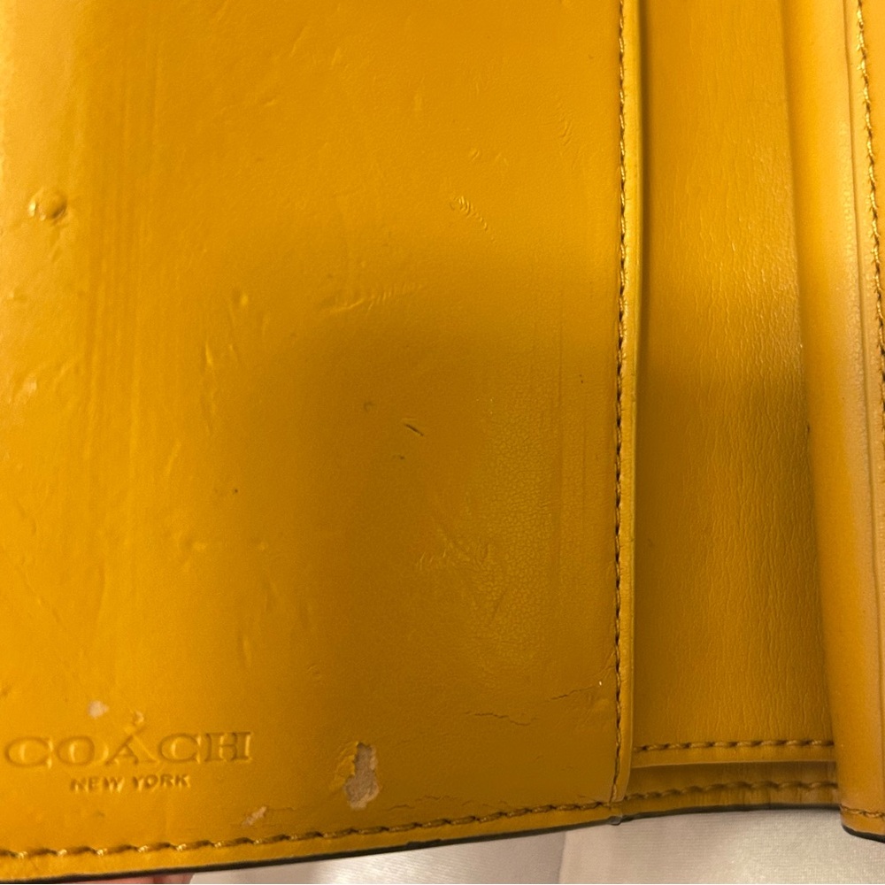 Coach Wallet - Picture 6 of 6